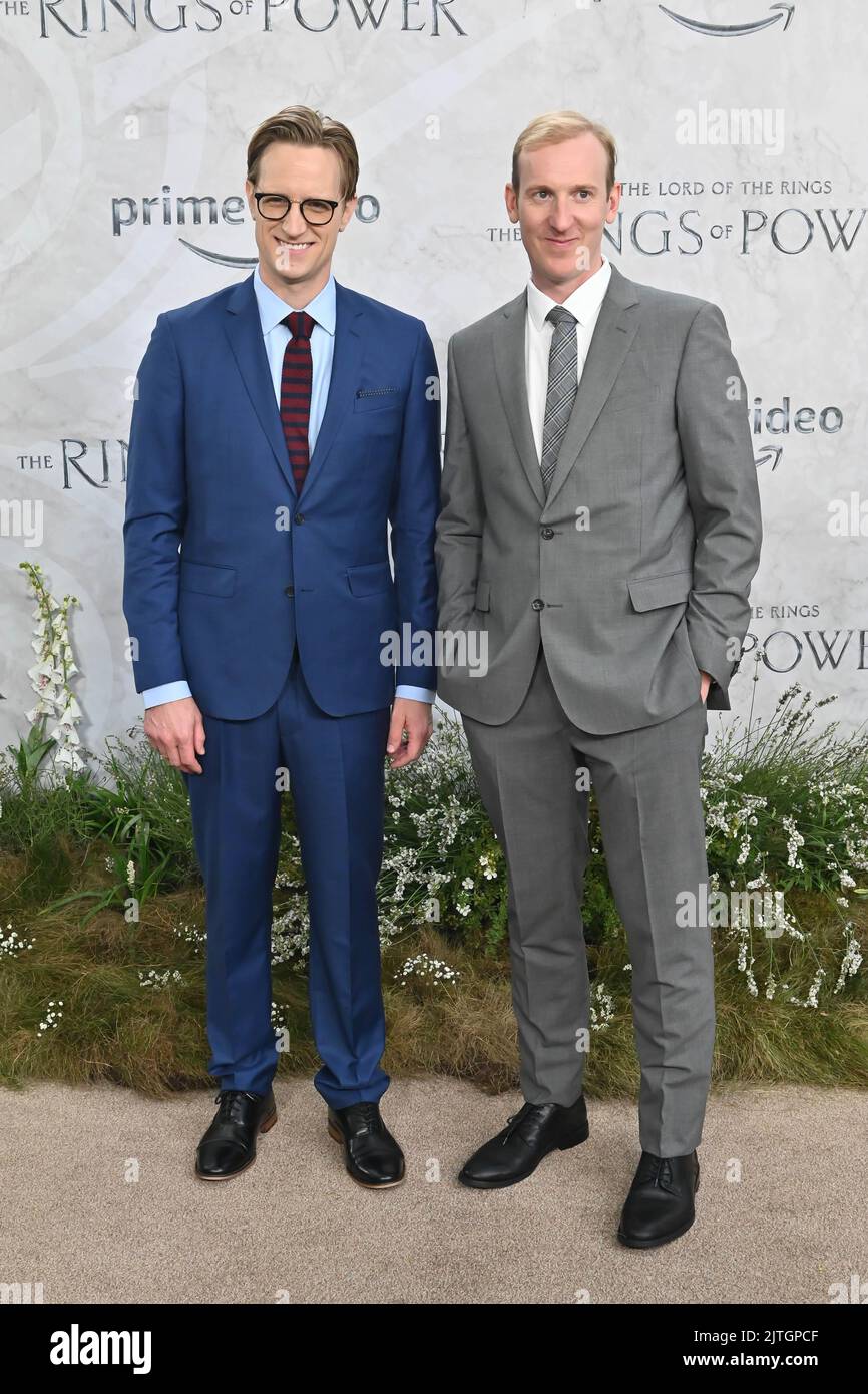 London, Großbritannien. - 30.. August 2022. JD Payne, Patrick McKay kommt bei der Premiere der TV-Show „Herr der Ringe: Die Ringe der Macht“ im ODEON Luxe West End, Leicester Square, London, Großbritannien, an. - 30.. August 2022. Stockfoto