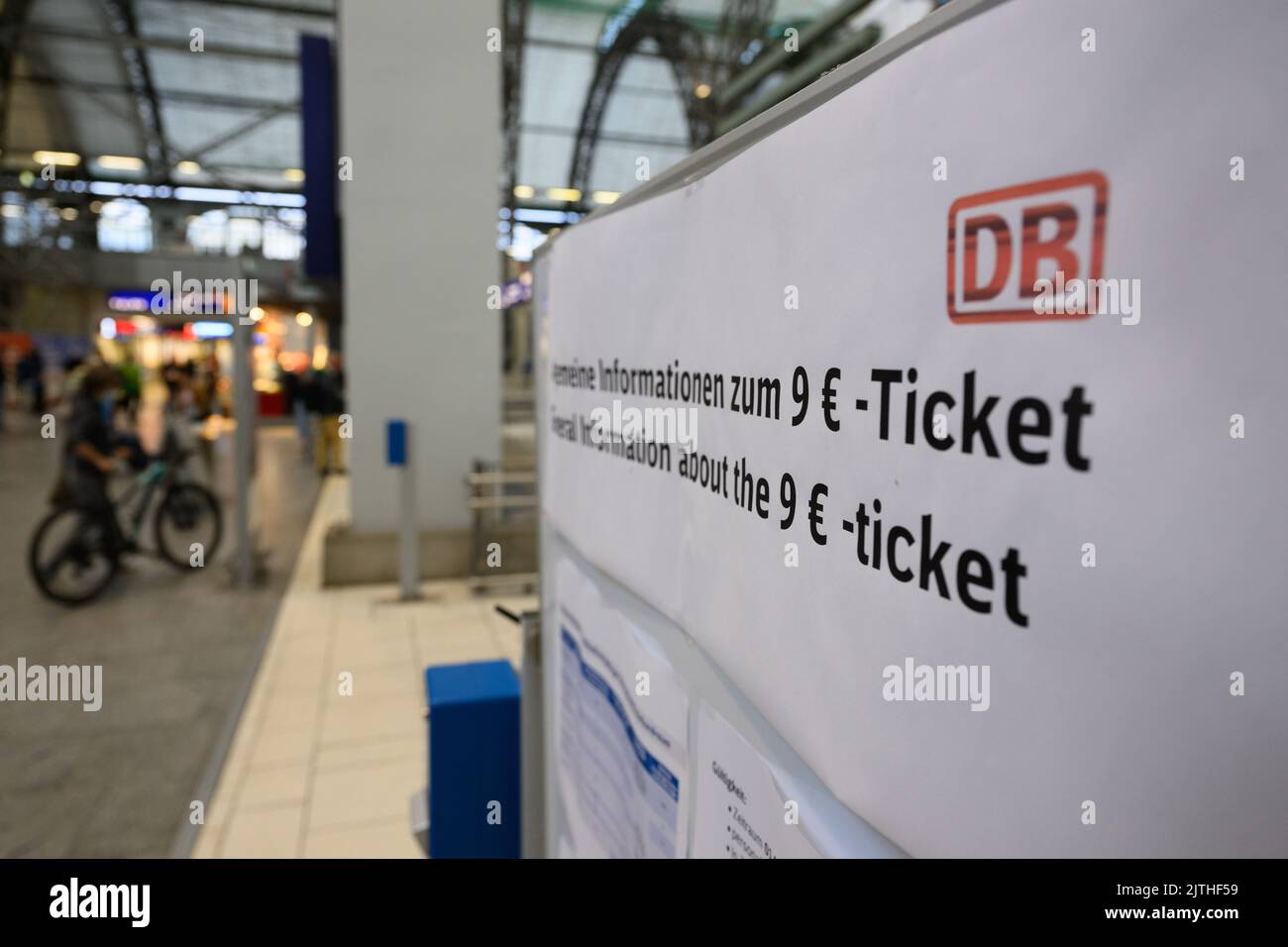 Dresden, Deutschland. 31. August 2022. Informationen zum 9EuroTicket
