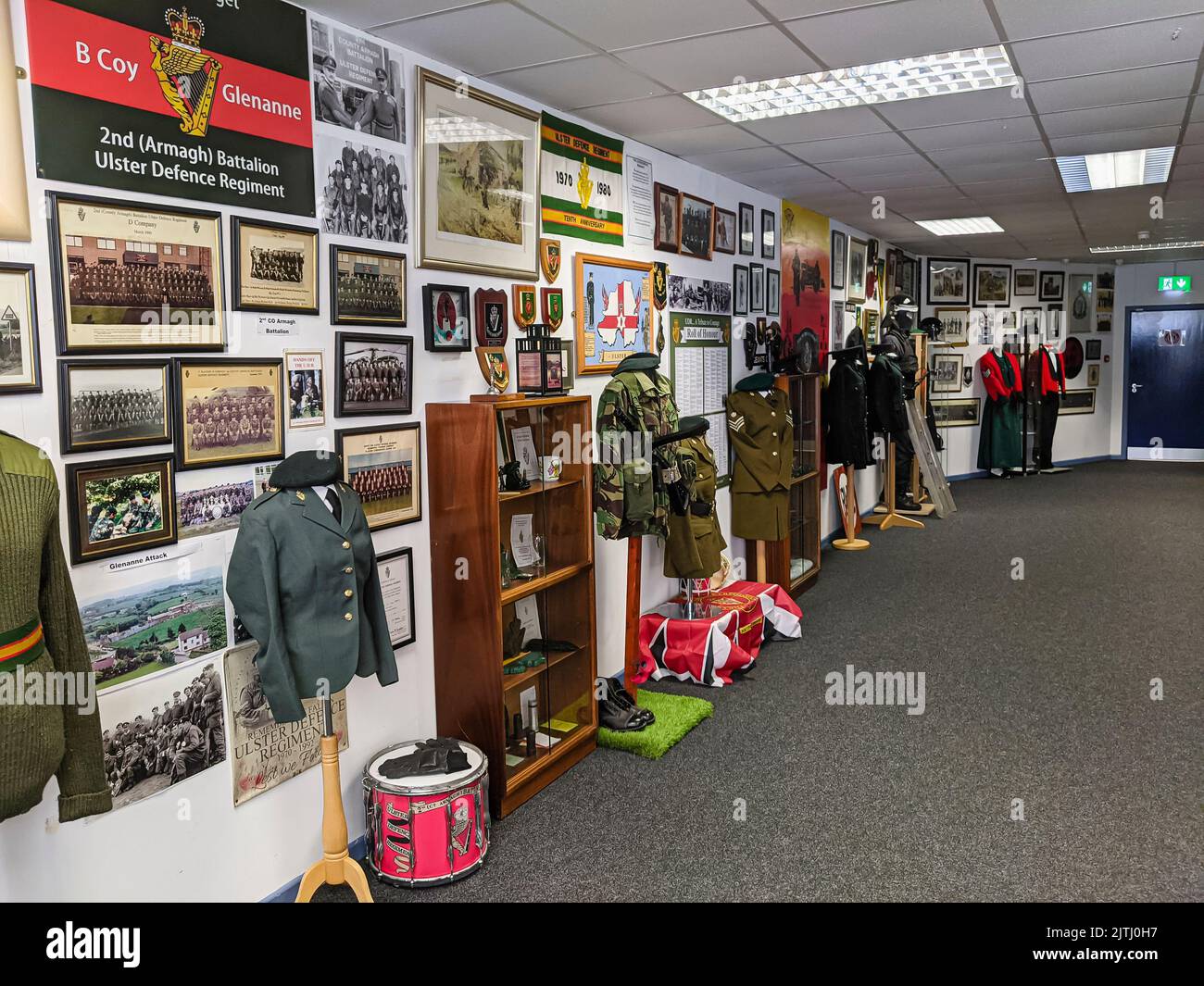Im Inneren des Militärmuseums Honor Op Banner in Markethill, Nordirland, das eingerichtet wurde, um die Sicherheitsdienste zu ehren, die während der Unruhen in Nordirland dienten. Stockfoto