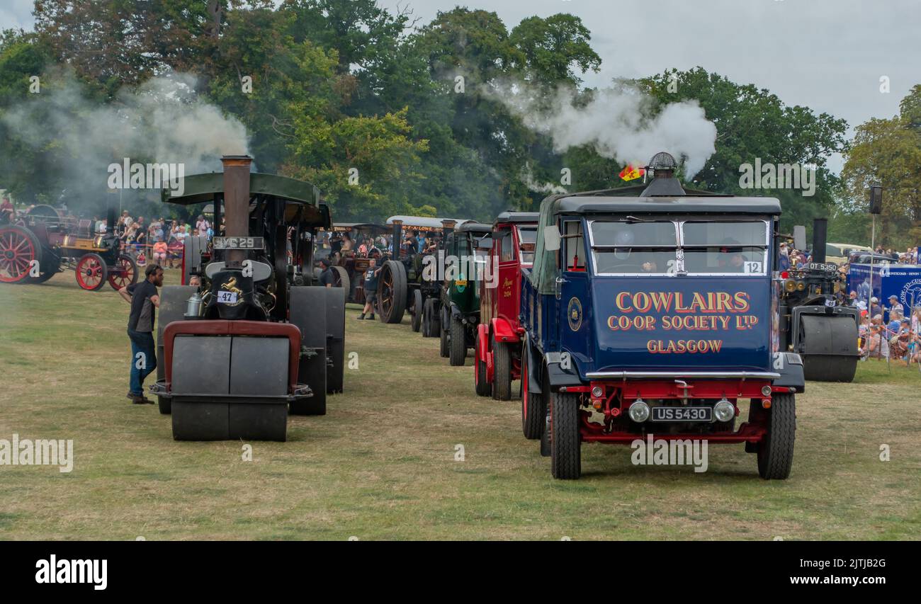 Die Dampfmesse Salop/Shrewsbury findet im Onslow Park Shrewsbury statt. Eine große Auswahl an Dampf- und Oldtimer-Fahrzeugen Stockfoto