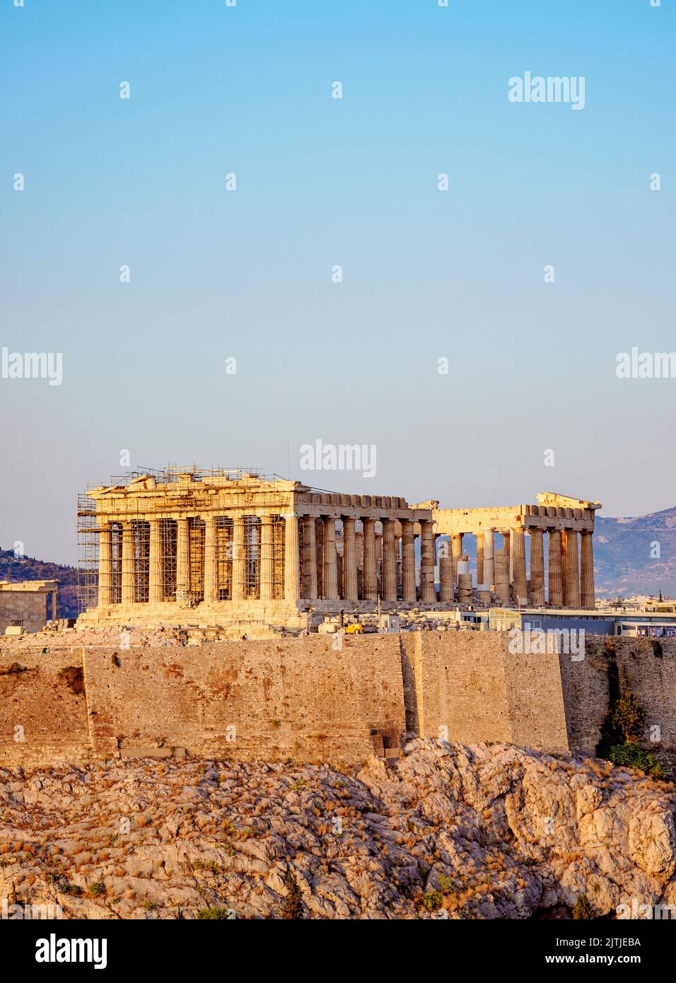 Akropolis bei Sonnenuntergang, Athen, Attika, Griechenland Stockfoto
