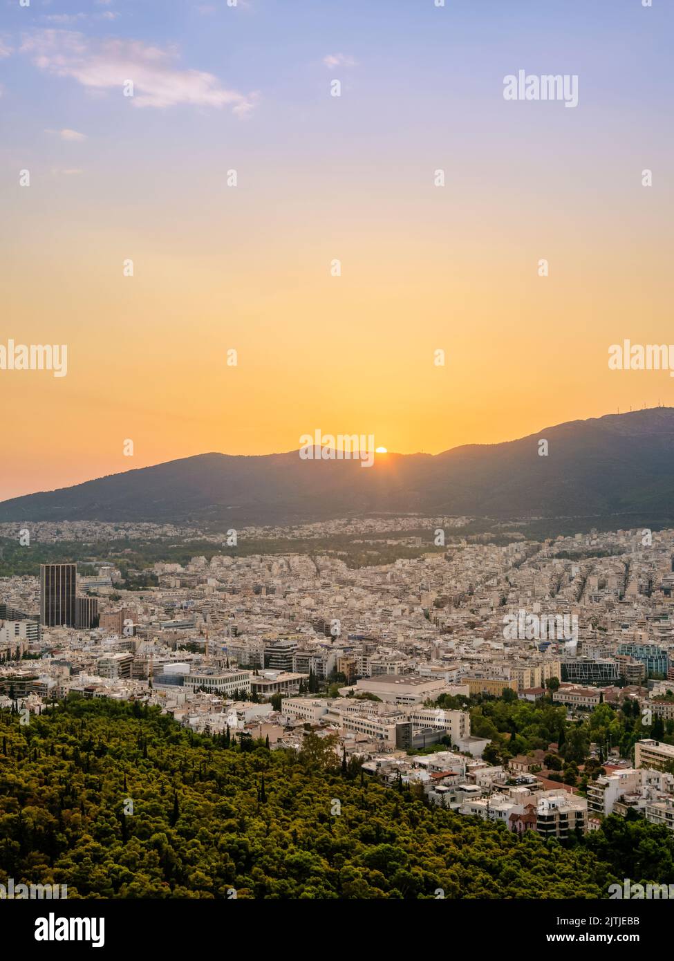 Blick vom Berg Lycabettus bei Sonnenaufgang, Athen, Attika, Griechenland Stockfoto