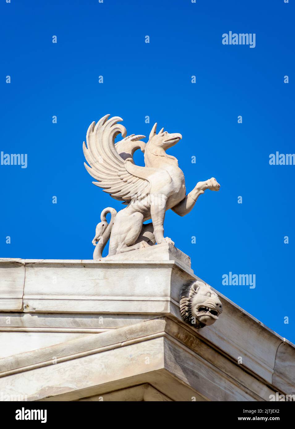 Griffin Skulptur, The Vallianeio Megaron, Nationalbibliothek, Detailansicht, Athen, Attika, Griechenland Stockfoto