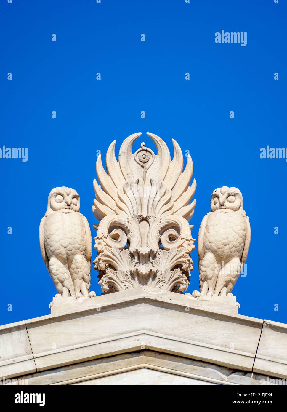 Eulen-Skulptur im Vallianeio Megaron, Nationalbibliothek, Detailansicht, Athen, Attika, Griechenland Stockfoto
