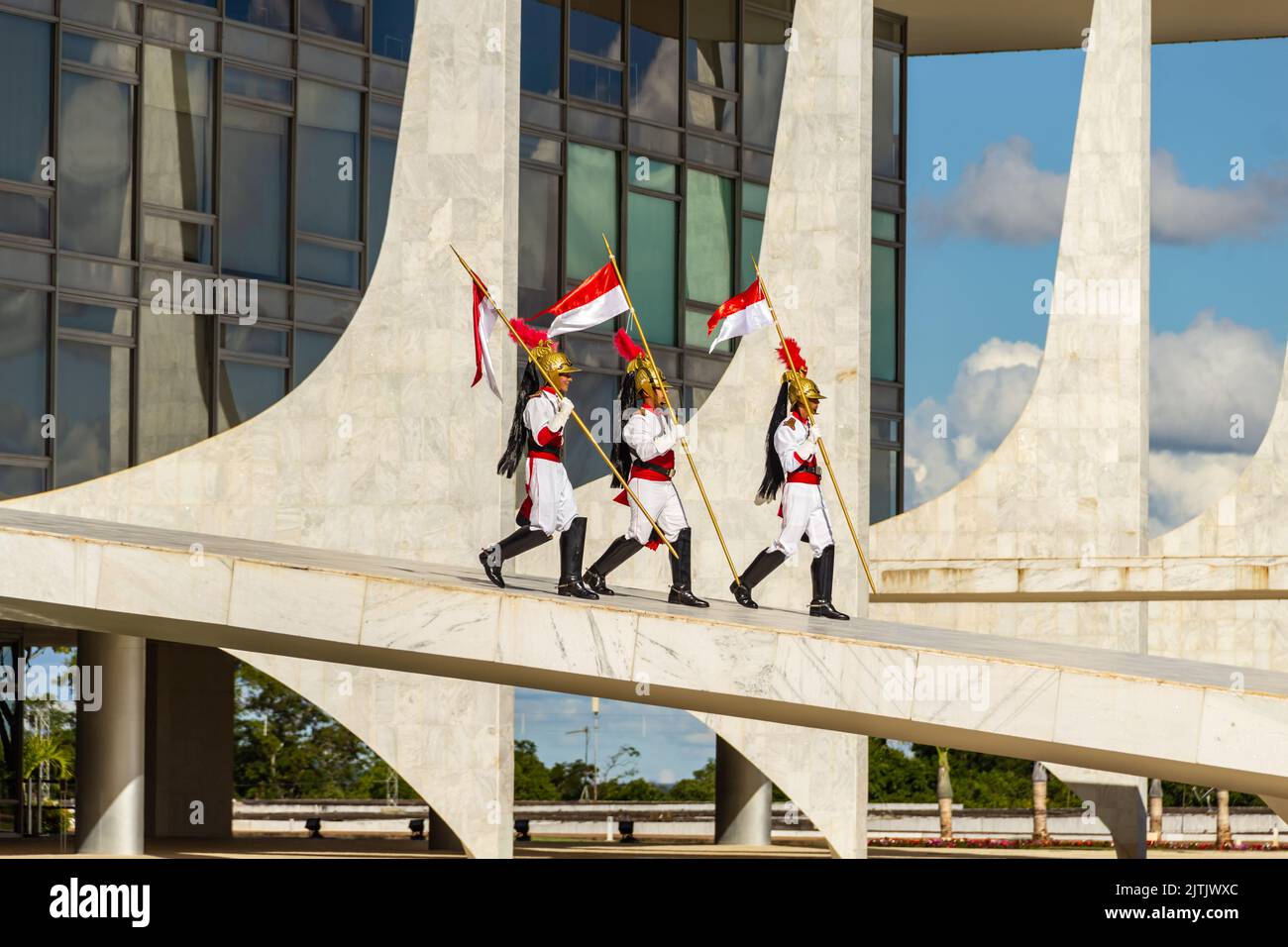 Brasília, Bundesdistrikt, Brasilien – 25. Dezember 2022: Moment des Rituals des Austausches von Soldaten der Präsidentengarde in Palácio do Planalto. Stockfoto