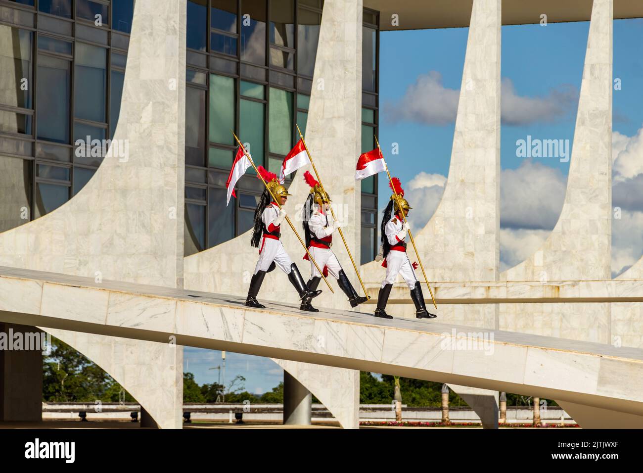 Brasília, Bundesdistrikt, Brasilien – 25. Dezember 2022: Moment des Rituals des Austausches von Soldaten der Präsidentengarde in Palácio do Planalto. Stockfoto