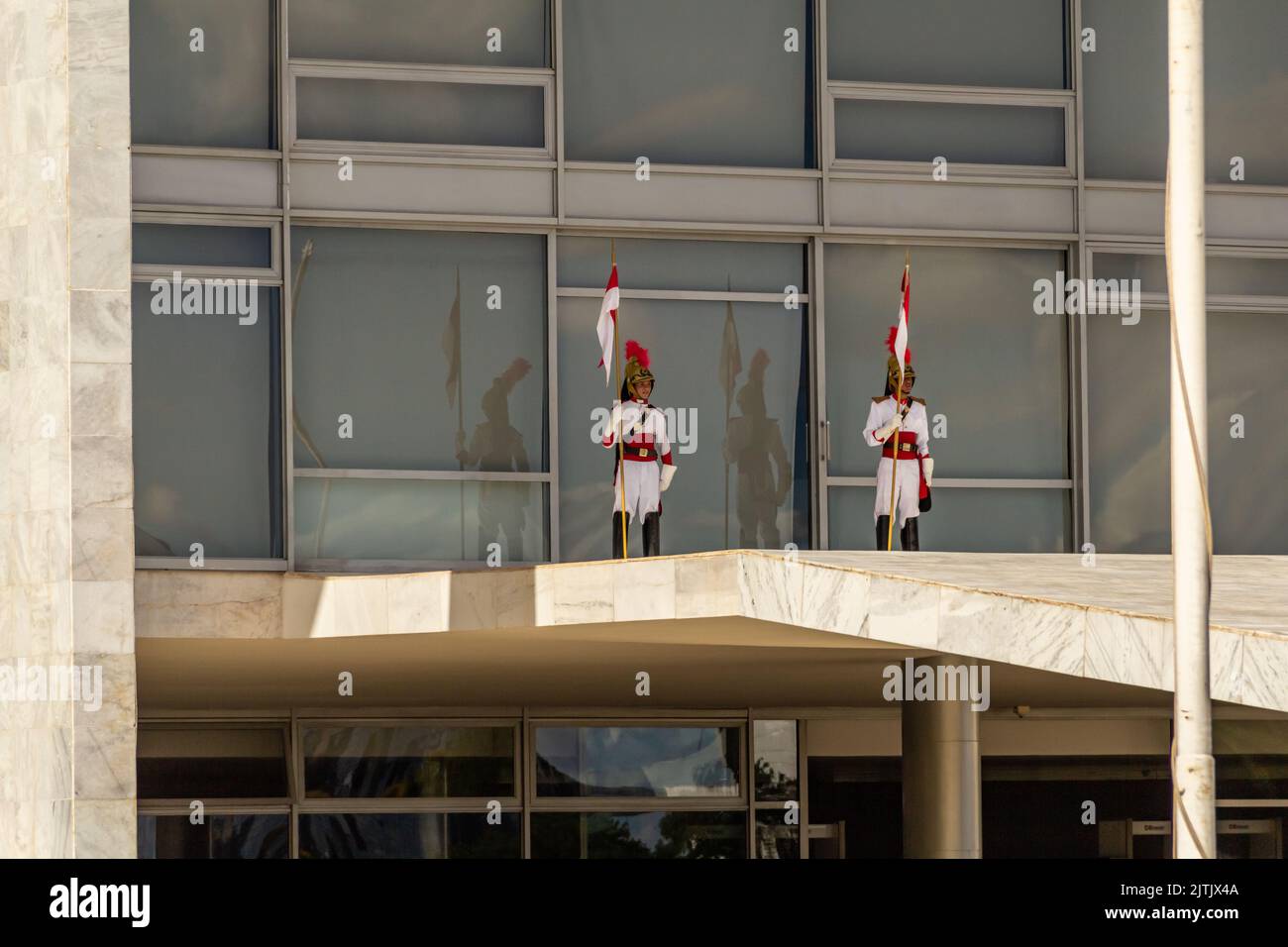 Brasília, Bundesdistrikt, Brasilien – 25. Dezember 2022: Moment des Rituals des Austausches von Soldaten der Präsidentengarde in Palácio do Planalto. Stockfoto