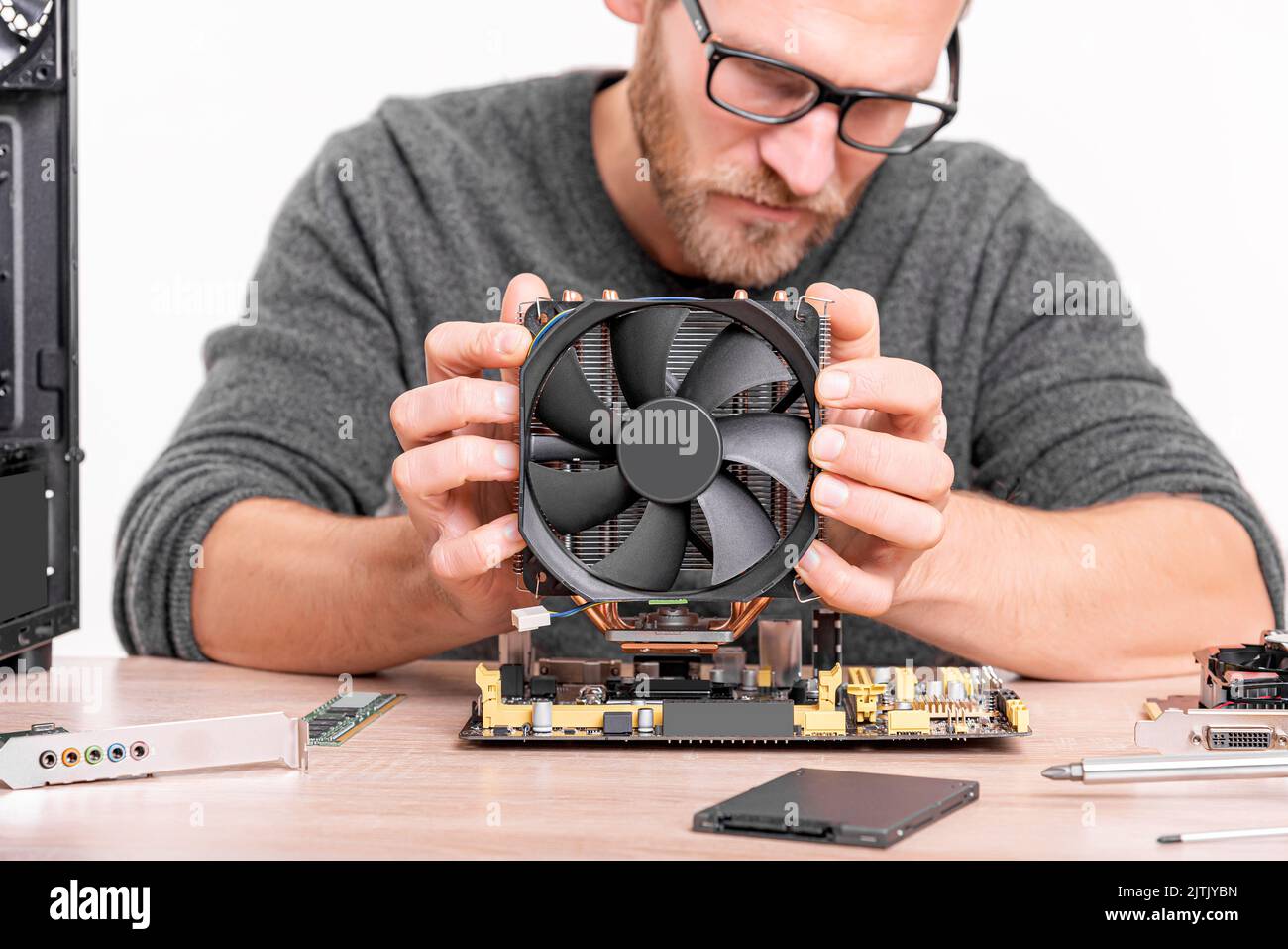 Reparatur, Montage und Wiederherstellung von PCs. Stockfoto