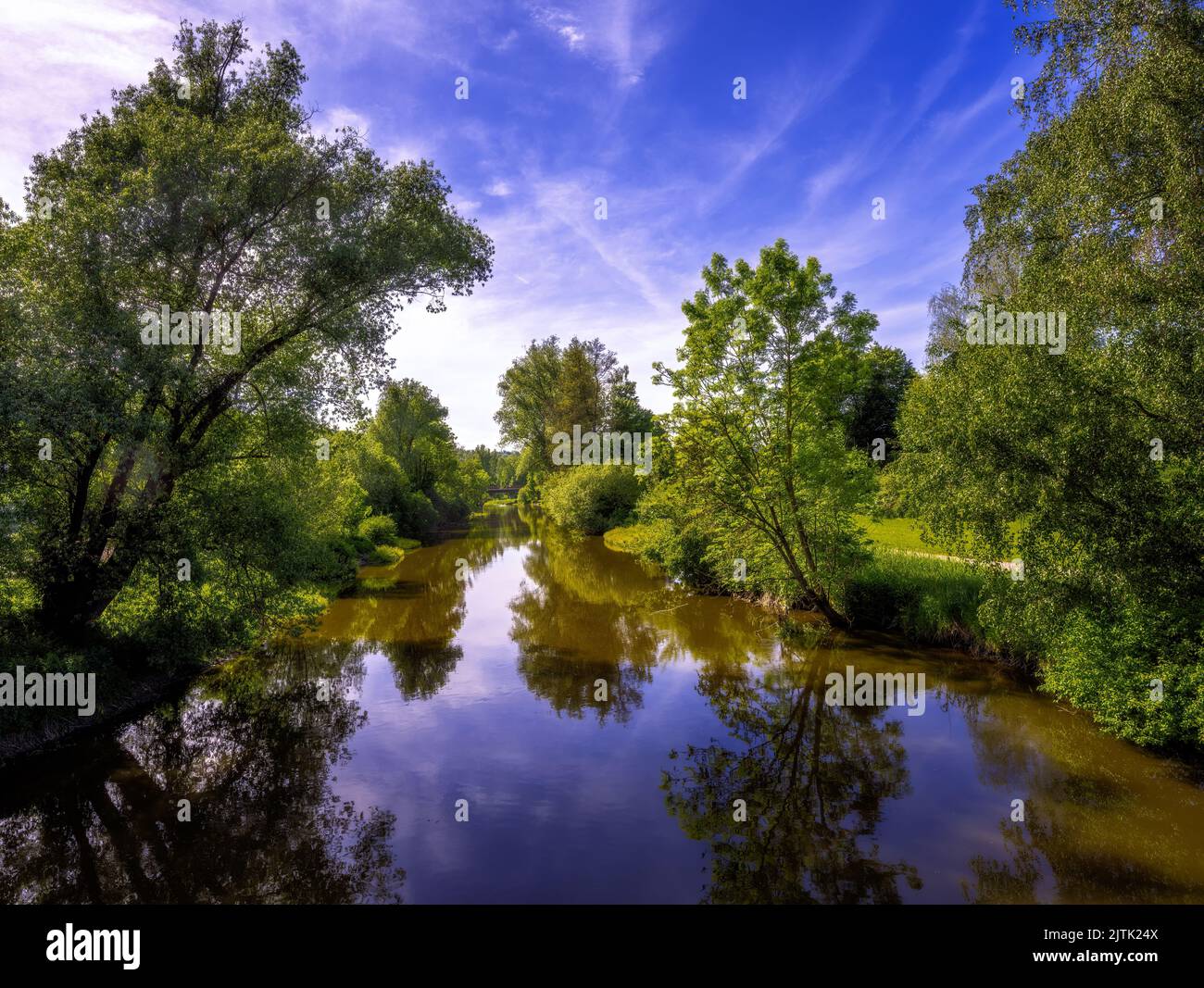 Idyllische Landschaft an der Altmühl in Bayern Stockfoto