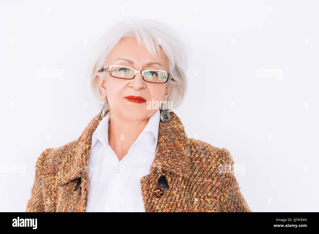 Ältere Dame Porträt Vertrauen Eleganz Trends Stockfoto