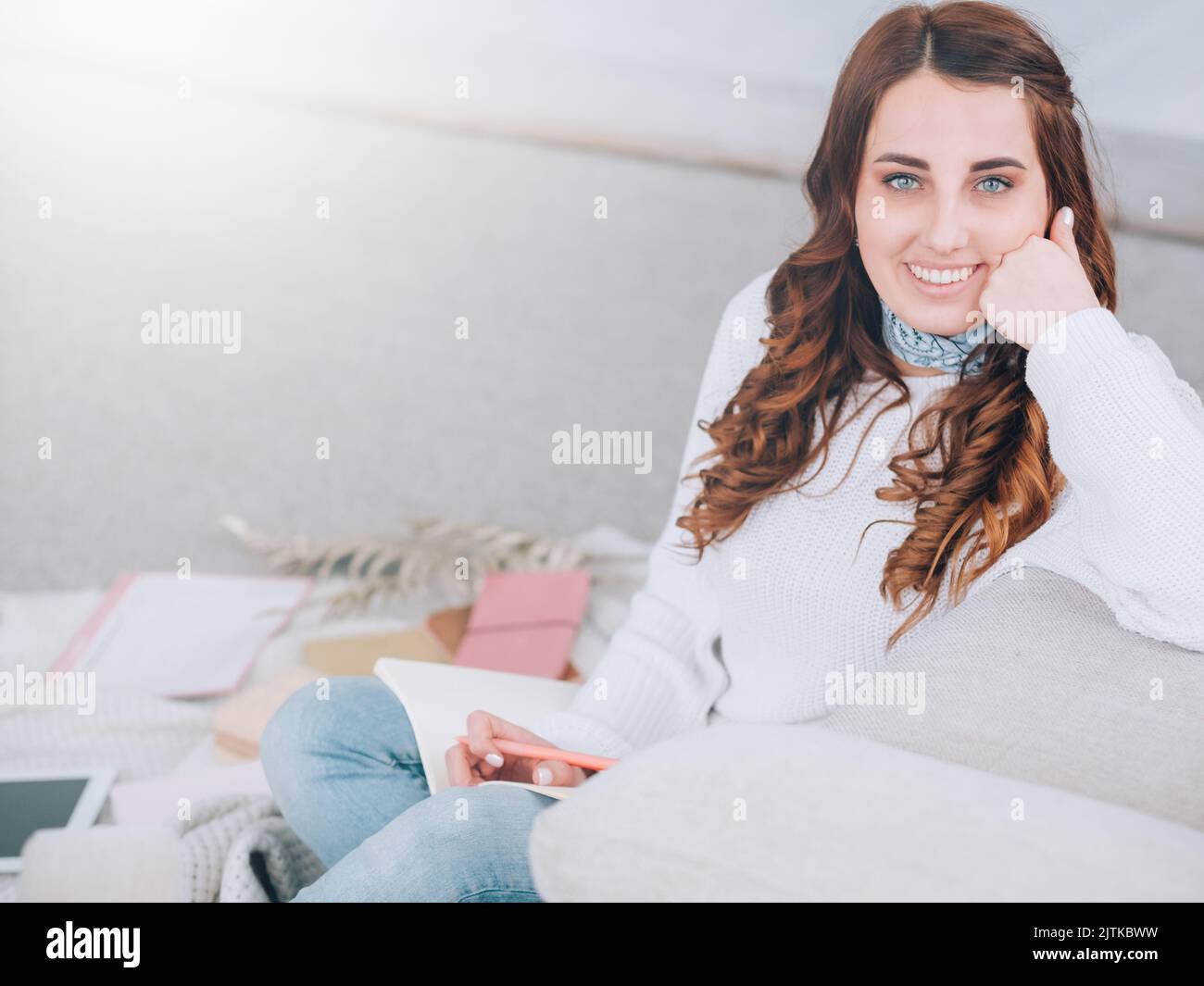 Arbeiten zu Hause freiberuflich Lifestyle Frau Inspiration Stockfoto