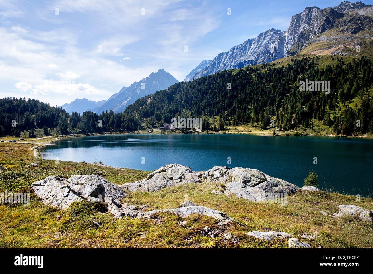 Blick auf den Obersse See bei Staller Pass, den Grenzübergang zwischen Italien und Österreich Stockfoto