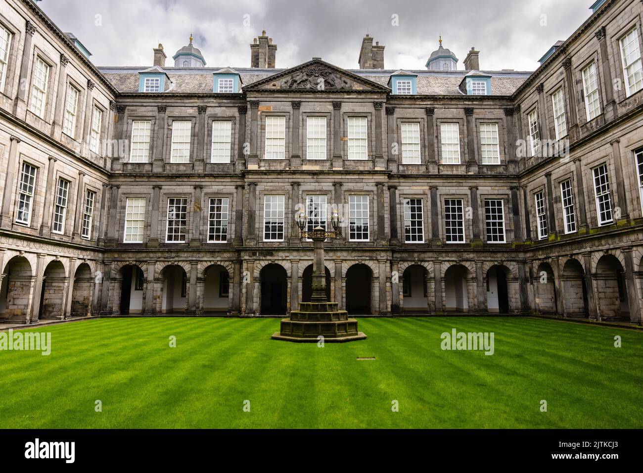 Das Viereck des Holyrood Palace. Edinburgh, Schottland, Großbritannien. Stockfoto