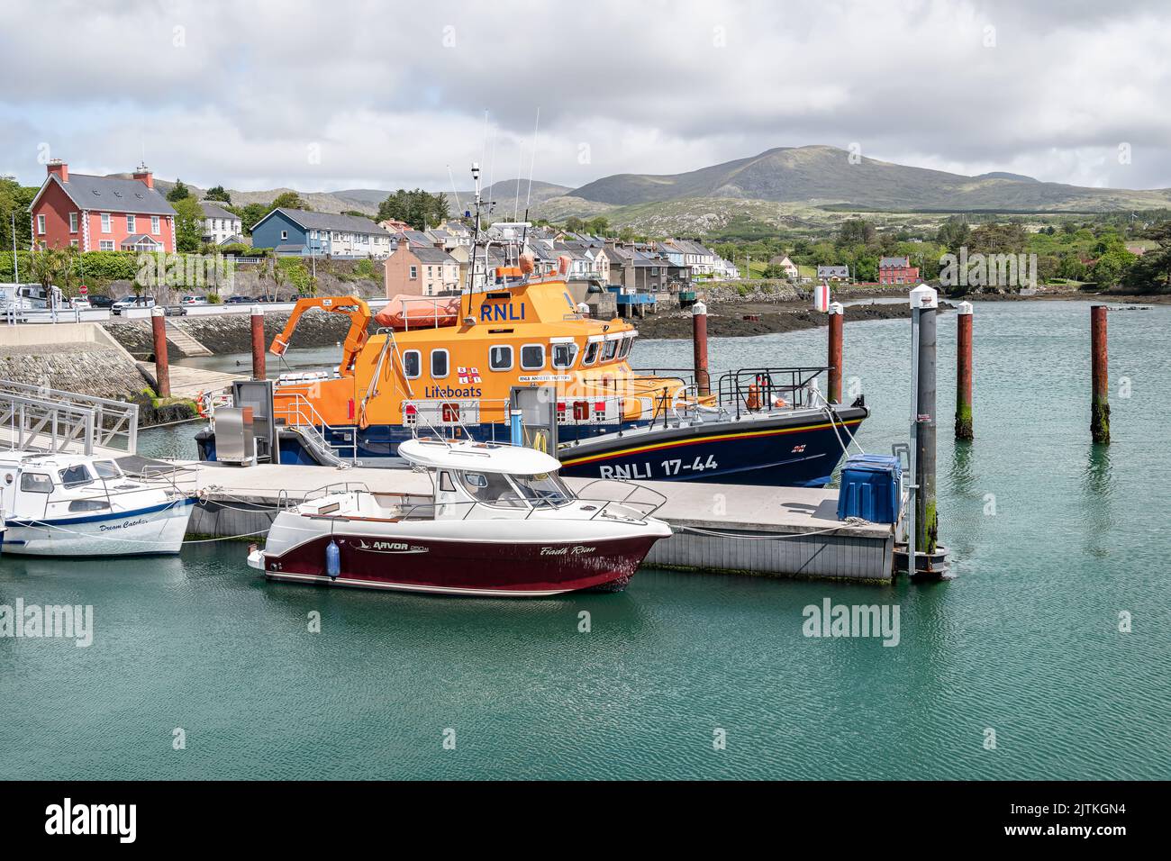 Das RNLI-Rettungsboot im Hafen von Castletownbere, County Cork, Irland Stockfoto
