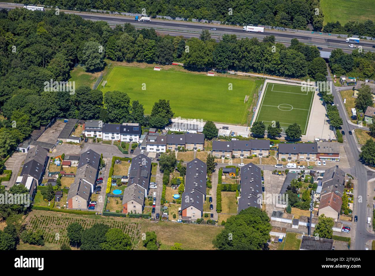 Luftaufnahme, Sportplatz in der Lambertstraße, Henrichenburg, Castrop-Rauxel, Ruhrgebiet, Nordrhein-Westfalen, Deutschland, DE, Europa, Fußballplatz, Socce Stockfoto