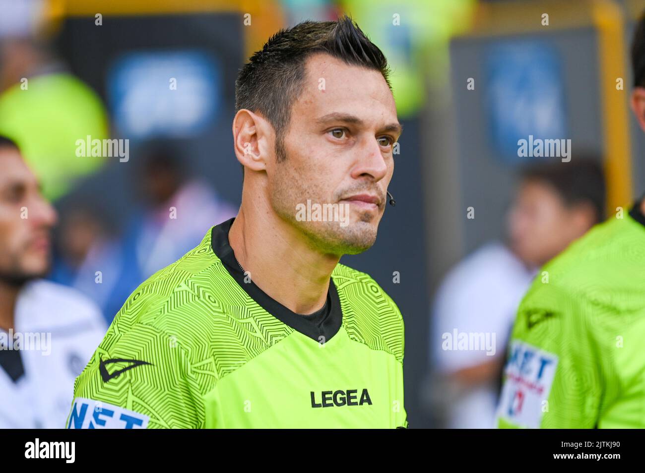 Udine, Italien. 31. August 2022. Der Schiedsrichter des Spiels Maurizio Mariani von der Roma-Sektion während Udinese Calcio gegen ACF Fiorentina, italienische Fußballserie A Spiel in Udine, Italien, August 31 2022 Quelle: Independent Photo Agency/Alamy Live News Stockfoto