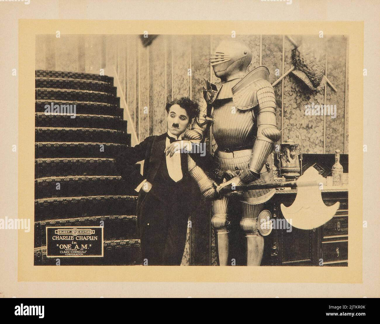 Charlie Chaplin in Easy Street (Select Picturs, R-1920s). Lobby Card - Stummfilm Stockfoto