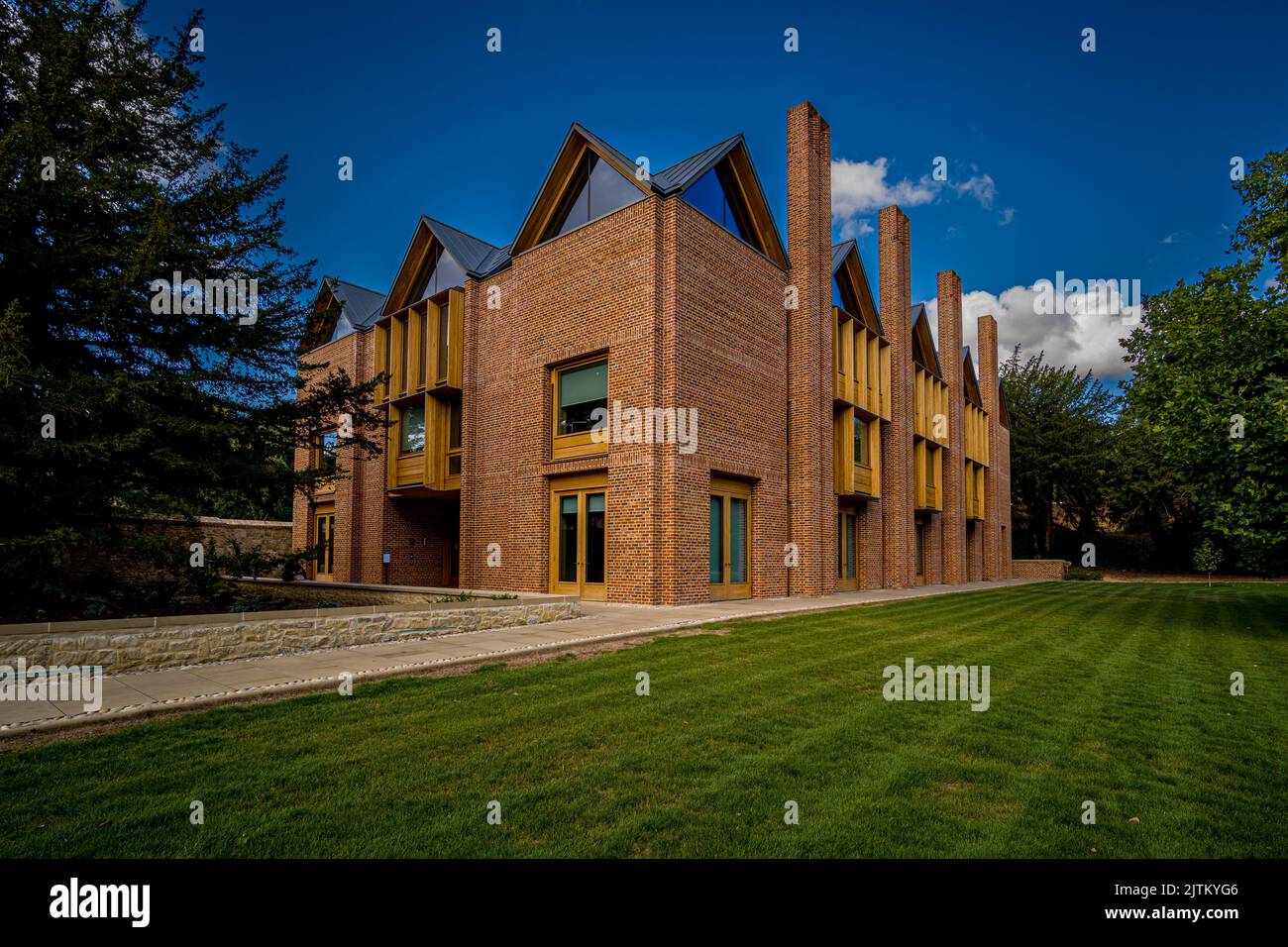 Die Neue Bibliothek am Magdalene College, Teil der Cambridge University. Architekt Niall McLaughlin Architects 2022, nominiert für den Stirling-Preis 2022. Stockfoto