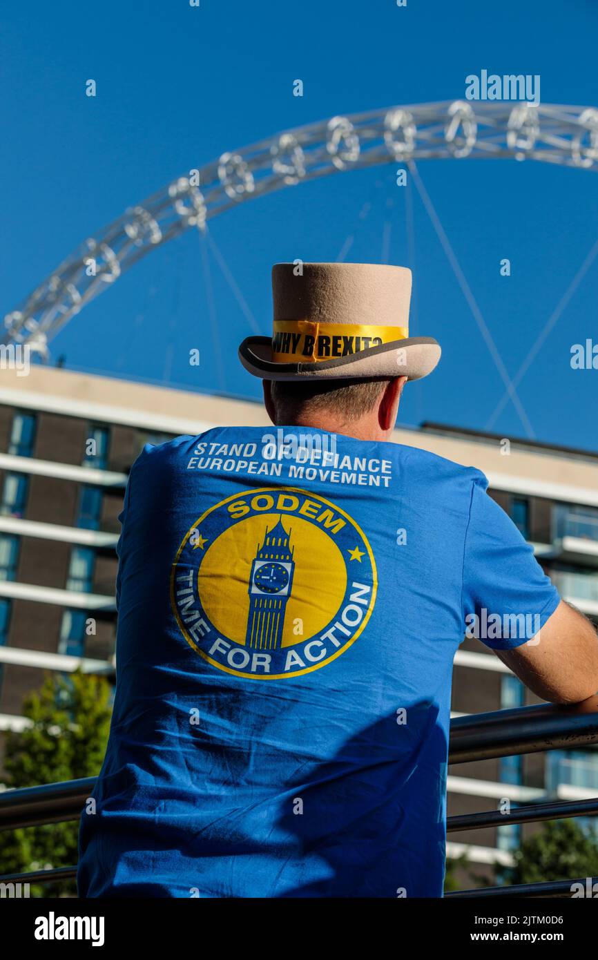 Wembley, London, Großbritannien. 31.. August 2022SODEM der Aktivist Steve Bray vor der OVO Arena in Wembley, wo Liz Truss und Rishi Sunak heute Abend bei den letzten Kämpfen um die Tory-Führung gegen sie antreten werden. Amanda Rose/Alamy Stockfoto