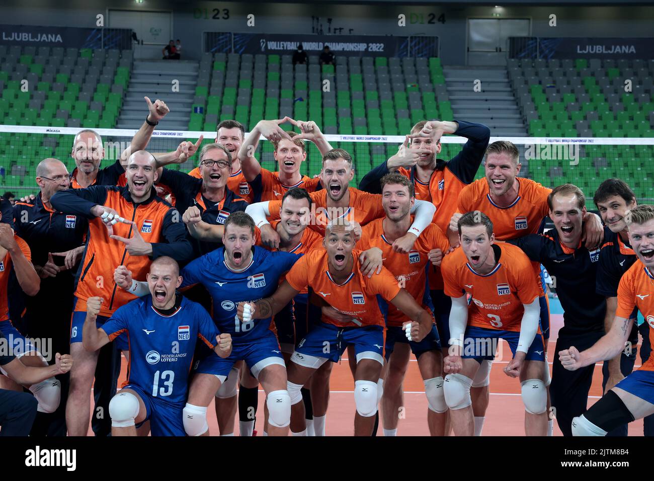 LJUBLJANA, SLOWENIEN - 31. AUGUST: Die Spieler der Niederlande feiern während der Volleyball-Weltmeisterschaft der Männer - Pool F - Vorbereitungsphase-Spiel zwischen den Niederlanden und dem Iran in der Arena Stozice am 31. August 2022 in Ljubljana, Slowenien (Foto: Borut Zivulovic/BSR Agency) Stockfoto