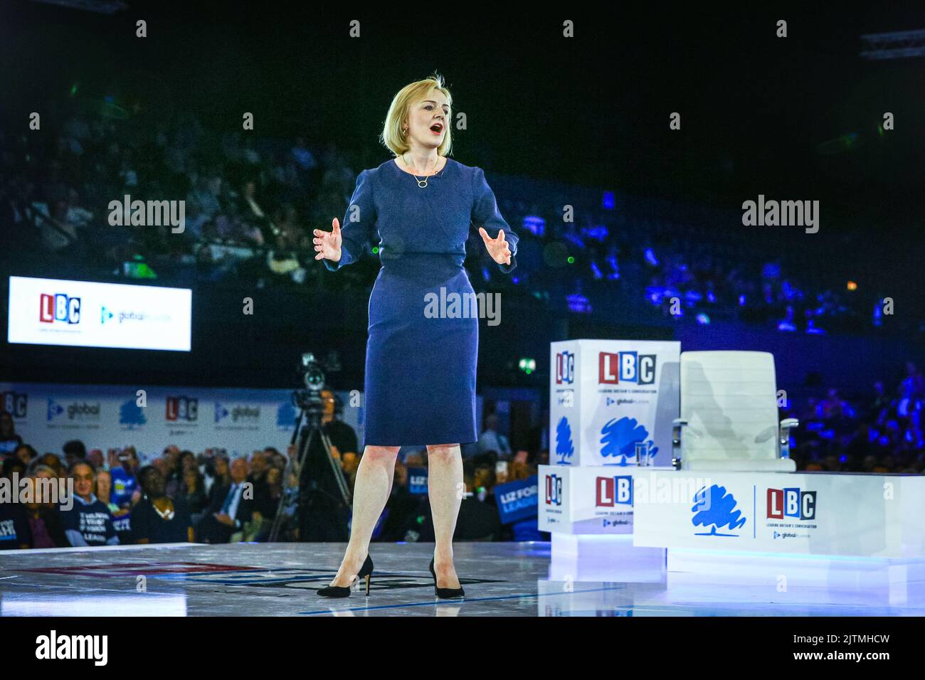 London, Großbritannien. 31. August 2022. Liz Truss, Außenministerin. Bei den letzten Rennen um die Führung der Konservativen Partei in der Wembley Arena kämpfen Liz Truss und Rishi Sunak um die Führung der Partei und die Position des nächsten Premierministers. Kredit: Imageplotter/Alamy Live Nachrichten Stockfoto