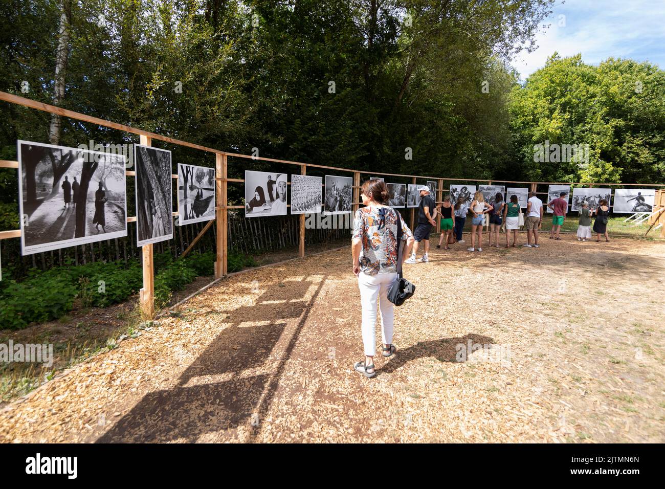 La Gacilly Open Air Fotofestival 2022, Fotos von Abbas Stockfoto