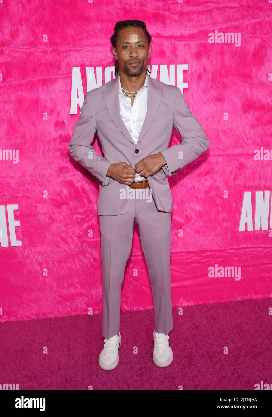 Antjuan Tobias kommt am 10. Mai 2022 im Pacific Design Center in West Hollywood, CA, zum Original ‘Angelyne’ von Pfau. © OConnor/AFF-USA.com Stockfoto