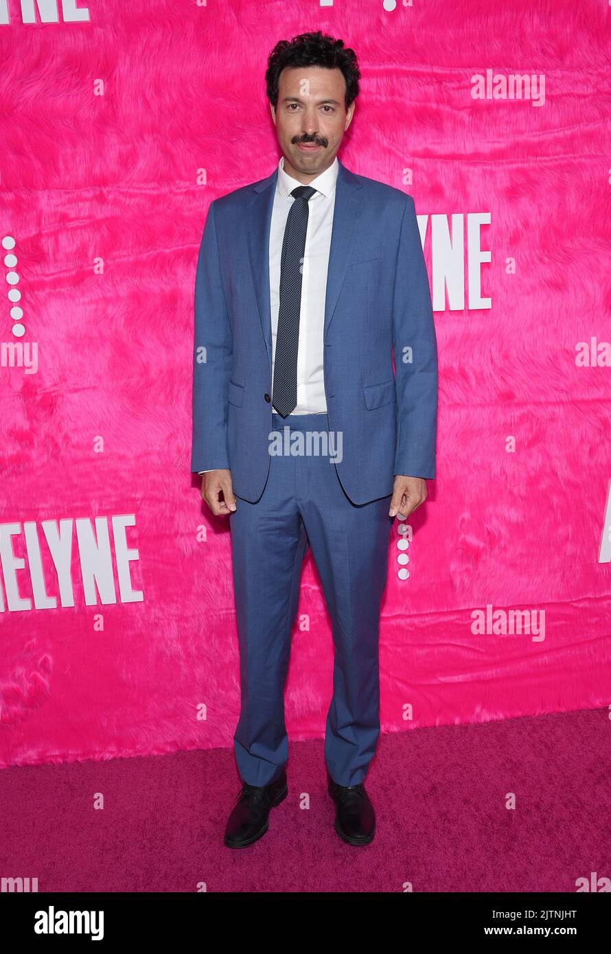 Alex Karpovsky kommt am 10. Mai 2022 im Pacific Design Center in West Hollywood, CA, zum Original ‘Angelyne’ Hollywood Premiere. © OConnor/AFF-USA.com Stockfoto