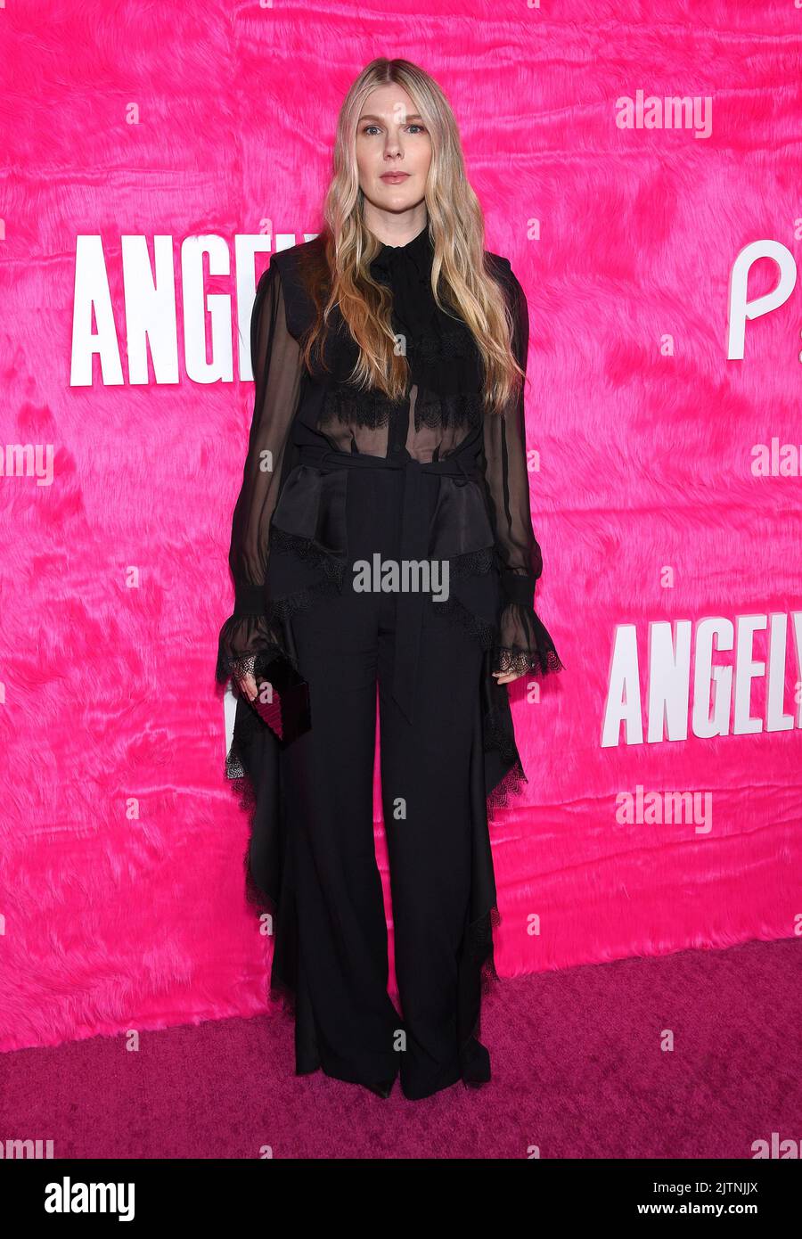 Lily Rabe kommt am 10. Mai 2022 im Pacific Design Center in West Hollywood, CA, zum Original ‘Angelyne’ von Pfau. © OConnor/AFF-USA.com Stockfoto