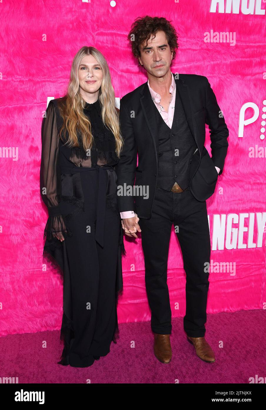 Lily Rabe und Hamish Linklater kommen am 10. Mai 2022 im Pacific Design Center in West Hollywood, CA, zum Original ‘Angelyne’ von Pfau. © OConnor/AFF-USA.com Stockfoto