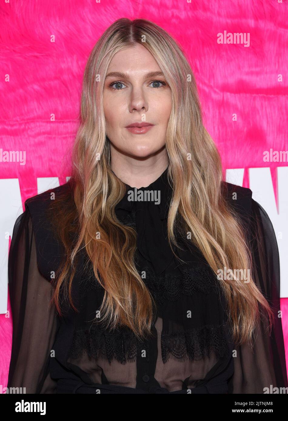 Lily Rabe kommt am 10. Mai 2022 im Pacific Design Center in West Hollywood, CA, zum Original ‘Angelyne’ von Pfau. © OConnor/AFF-USA.com Stockfoto
