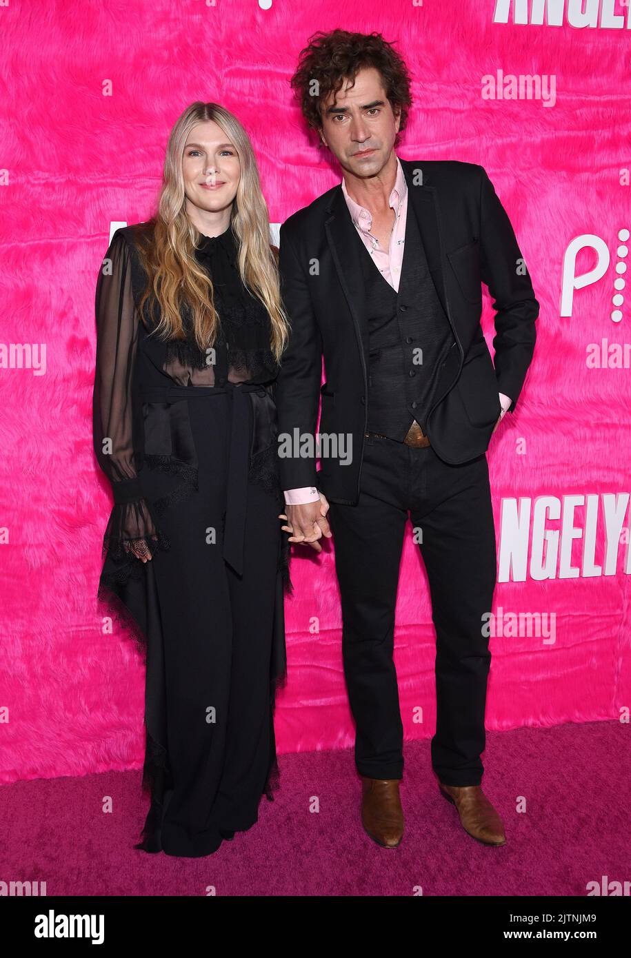 Lily Rabe und Hamish Linklater kommen am 10. Mai 2022 im Pacific Design Center in West Hollywood, CA, zum Original ‘Angelyne’ von Pfau. © OConnor/AFF-USA.com Stockfoto