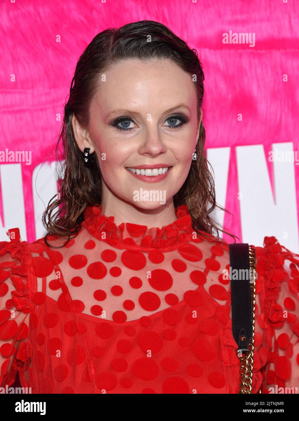 Sarah Ramos kommt am 10. Mai 2022 im Pacific Design Center in West Hollywood, CA, zum Original ‘Angelyne’ von Pfau. © OConnor/AFF-USA.com Stockfoto