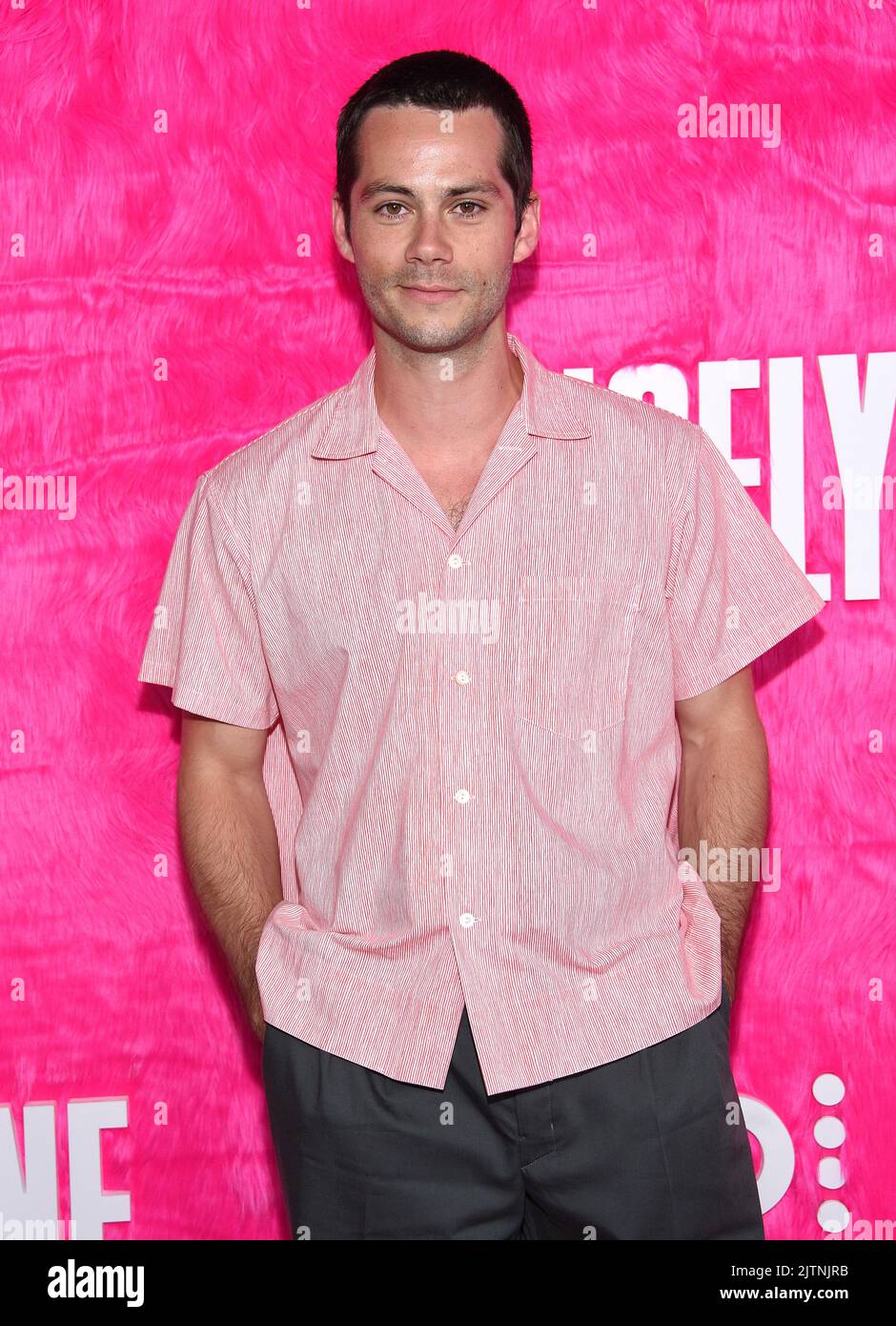 Dylan O'Brien kommt am 10. Mai 2022 im Pacific Design Center in West Hollywood, CA, zum Original ‘Angelyne’ Hollywood Premiere. © OConnor/AFF-USA.com Stockfoto
