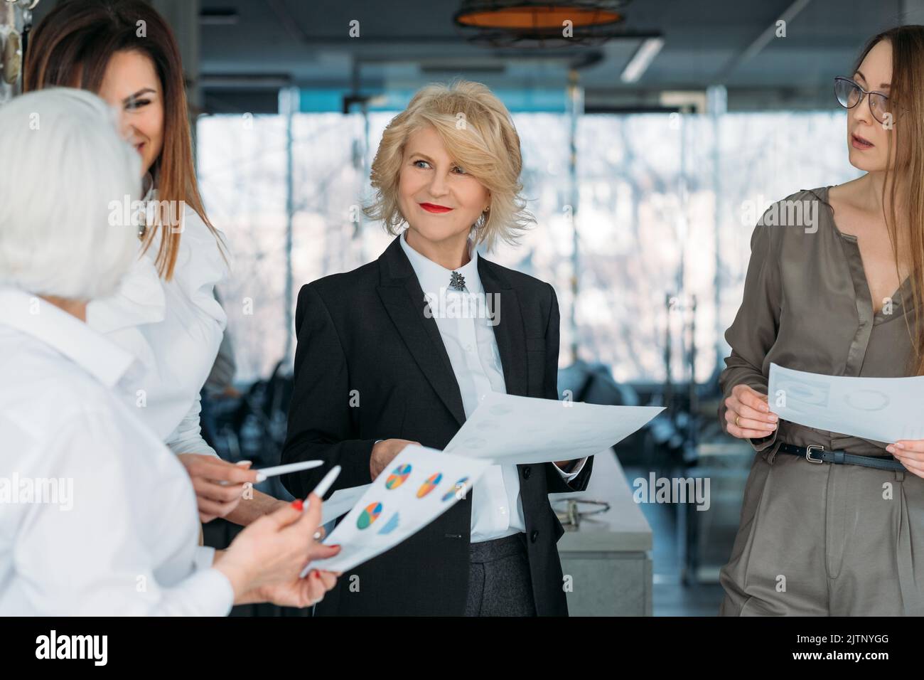 Corporate Meeting erfolgreiche Geschäftsfrauen Stockfoto
