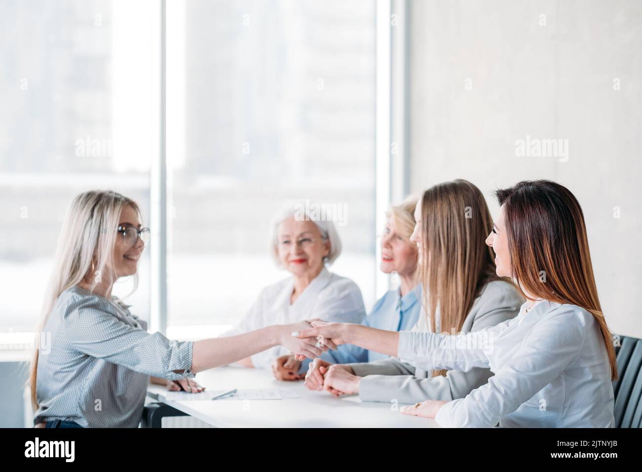 Bewerbungsgespräch Business ambitionierte weibliche Bewerberin Stockfoto