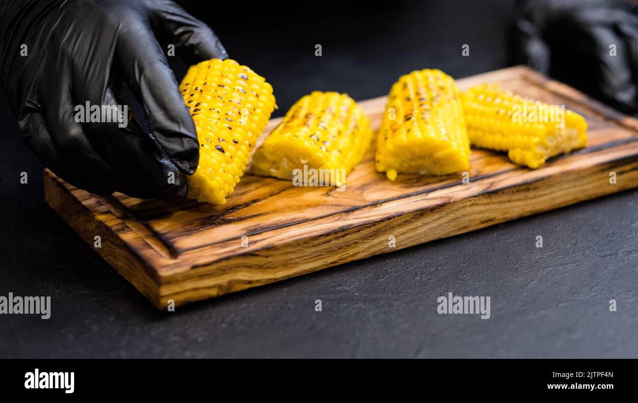 Gemüse Lebensmittel Rezept gebackene bonduelle Maiskolben Stockfoto