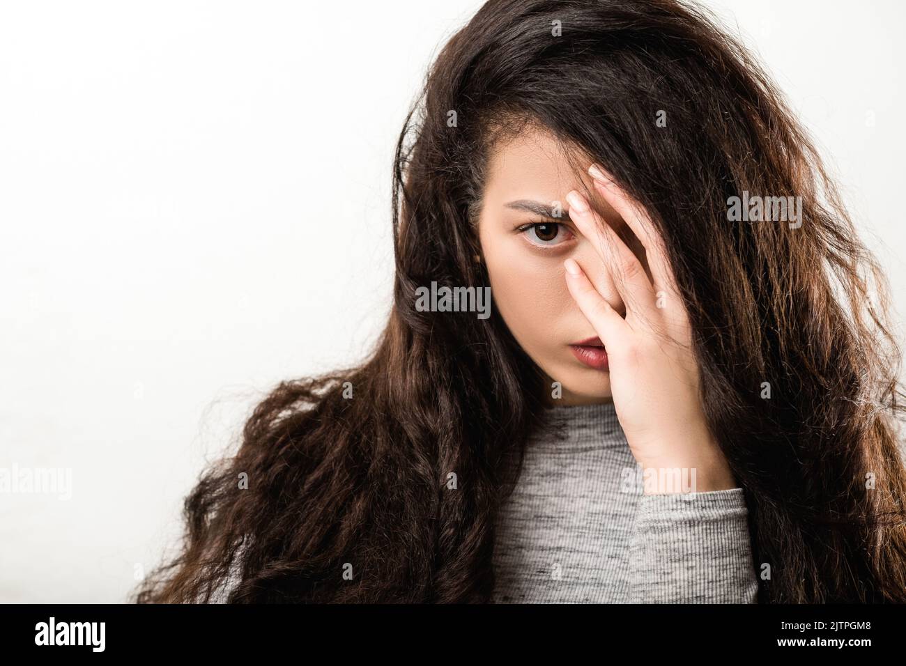 Depression Probleme Frau intensiv schauen starren Blick Stockfoto