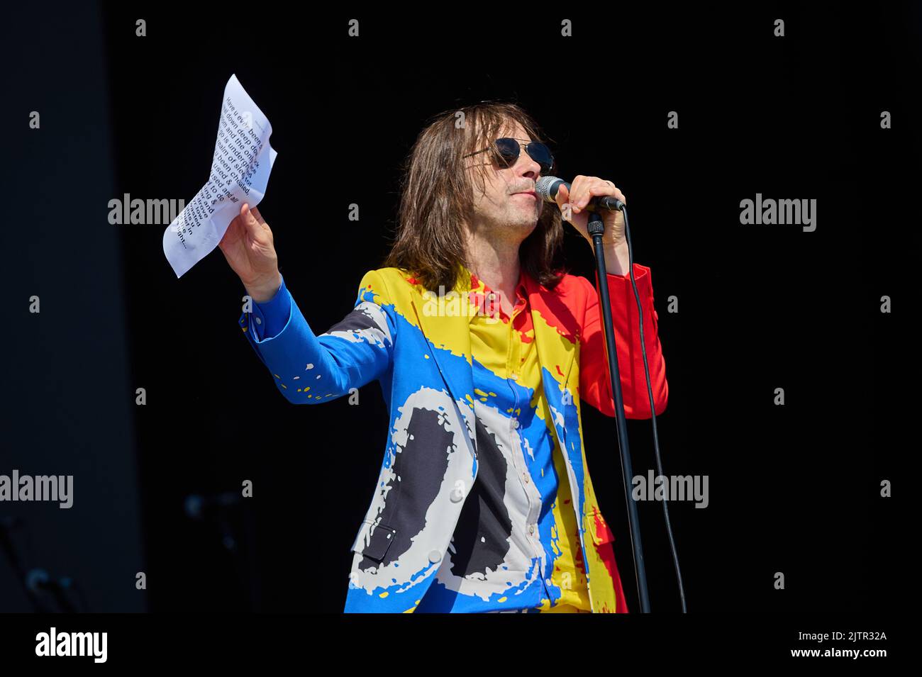 PORTSMOUTH, HAMPSHIRE, Großbritannien – 26 2022. AUGUST: Die Indie Rock Band Primal Scream eröffnet das Victorious Music Festival auf Southsea Common. Stockfoto