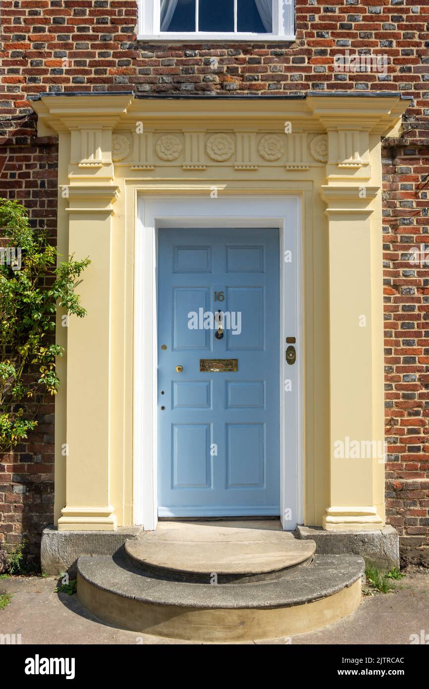 Zeitraum Eingang, Upper High Street, Thame, Oxfordshire, England, Vereinigtes Königreich Stockfoto