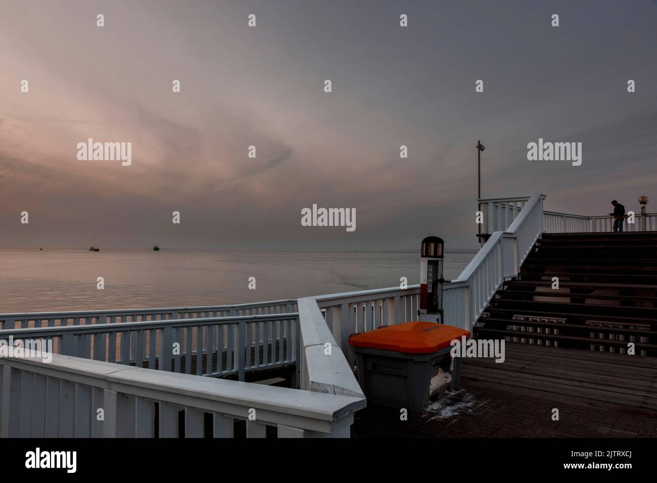 insel vor der elbmündung 7 buchstaben