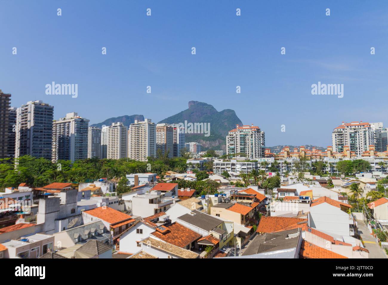 Häuser und Gebäude in Barra da Tijuca in Rio de Janeiro Brasilien. Stockfoto