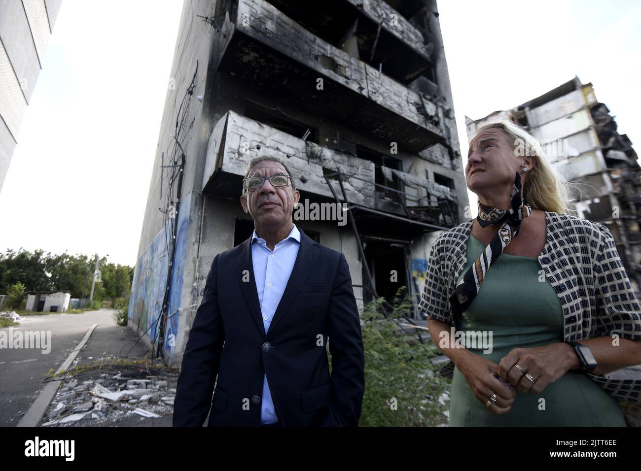 BORODIANKA, UKRAINE - 1. SEPTEMBER 2022 - Präsident der Interparlamentarischen Union Duarte Pacheco (L) und Vizepräsident der Interparlamentarischen Union Stockfoto