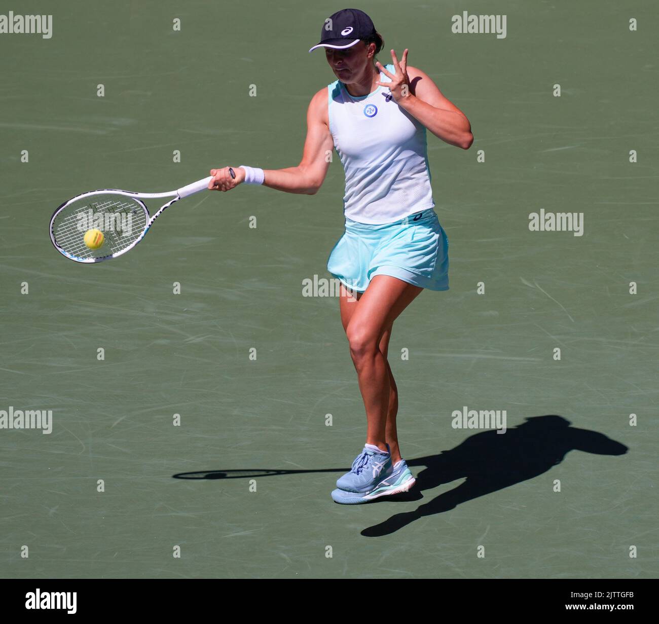 1. September 2022: IGA Swiatek (POL) besiegte Sloane Stephens (USA) 6-3, 6-2, bei den US Open, gespielt im Billie Jean King Ntional Tennis Center in Flushing, Queens, New York/USA © Grace Schultz/CSM Stockfoto
