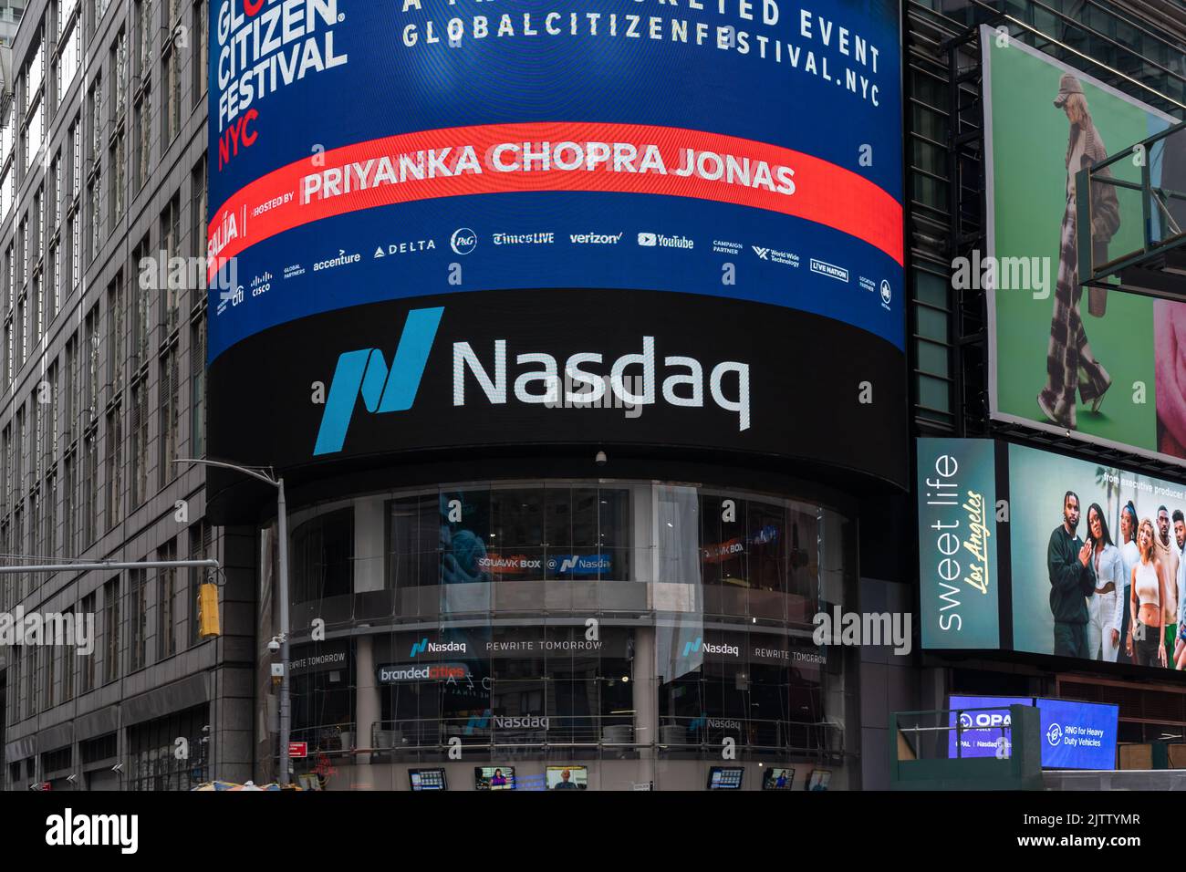 New York, NY, USA - 18. August 2022: Der Hauptsitz der NASDAQ Stock Exchange in New York, USA, am 18. August 2022. Stockfoto