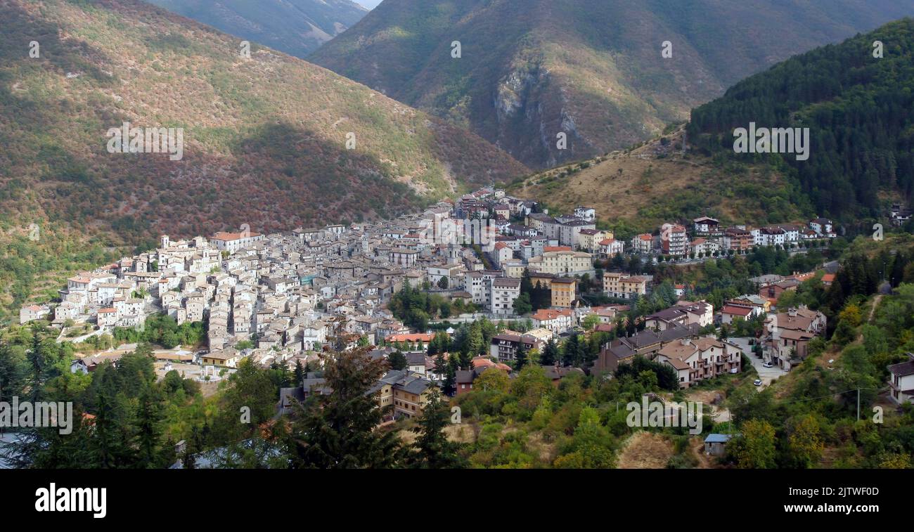 Panorama der Stadt Scanno, Italien. Stockfoto