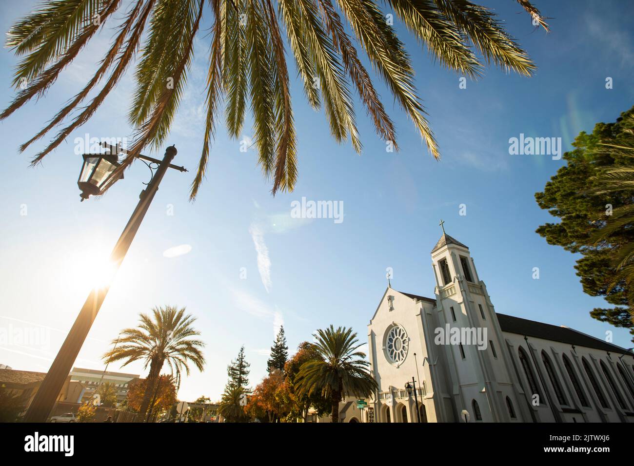 Blick am späten Nachmittag auf die historische Innenstadt von San Leandro, Kalifornien, USA. Stockfoto