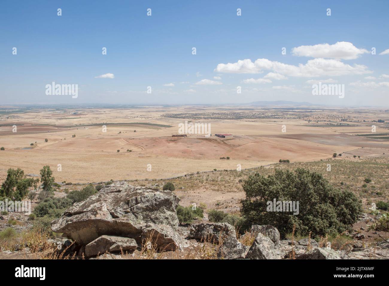 Pena del Aguila crag overview, Magacela, Badajoz, Extremadura, Spanien. Stockfoto
