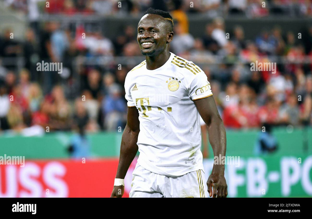 DFB Cup, 1. Runde, Rhein Energie Stadion Köln; Viktoria Köln - FC Bayern München; Sadio Mané Stockfoto