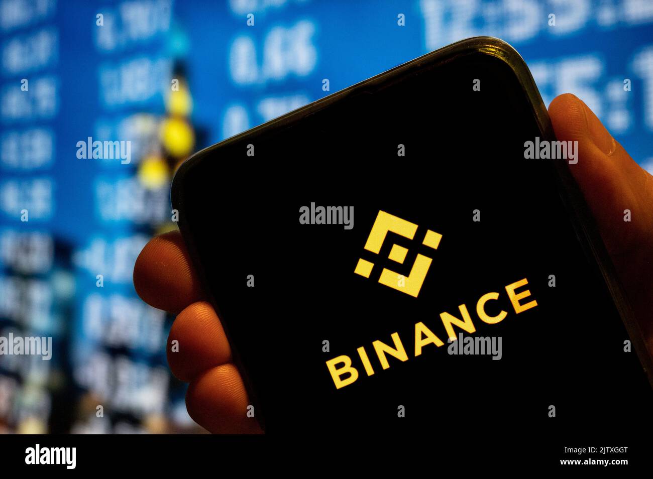 In dieser Abbildung wird das Binance-Logo der Kryptowährungsbörse auf einem Smartphone-Bildschirm angezeigt. (Foto von Budrul Chukrut / SOPA Images/Sipa USA) Stockfoto